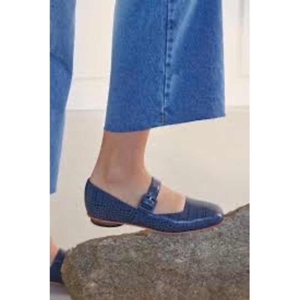 Zou Xou Eugenia Blue Leather Mary Jane Flats Square‎ Toe Buckle Strap 39